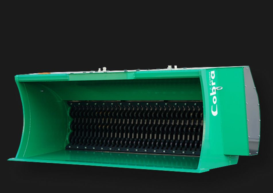Cobra Sieblöffel für Bagger mit integrierter Brecheinheit grüner Anbaugerät für Recycling und Abbrucharbeiten
