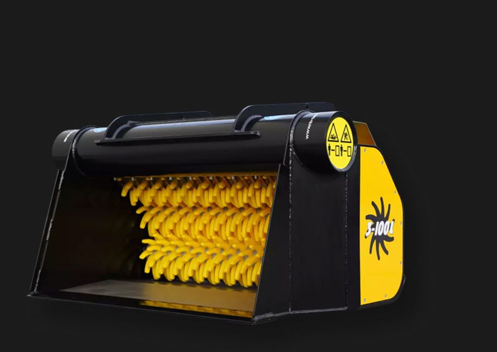 Siebschaufel 3 100L freigestellt auf schwarzem Hintergrund